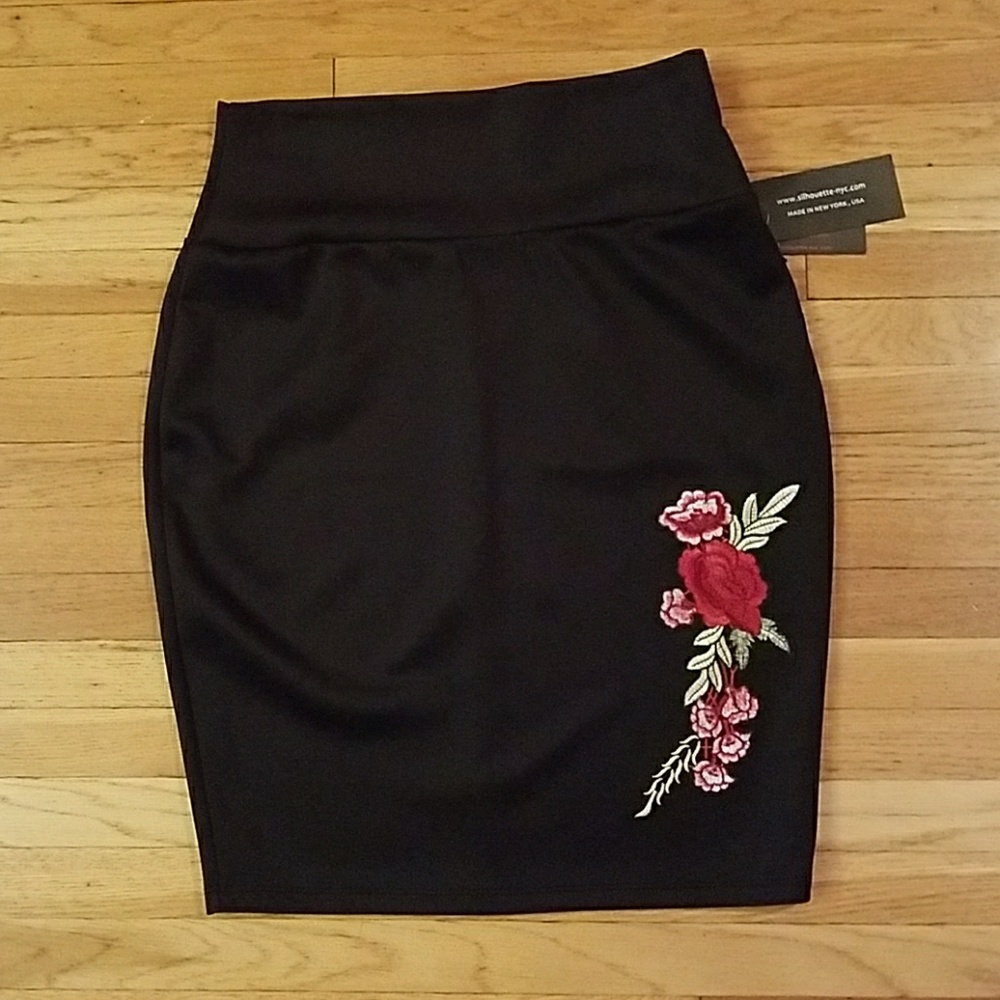 Tummy flattening Pencil Skirt